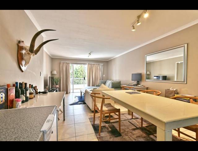 2 BEDROOM APARTMENT FOR SALE IN HYDE PARK